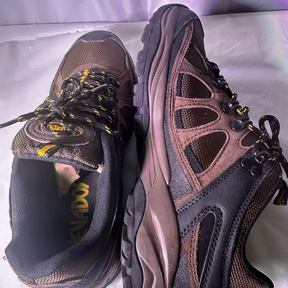Nevados Brown and Black Men's Boat Shoes